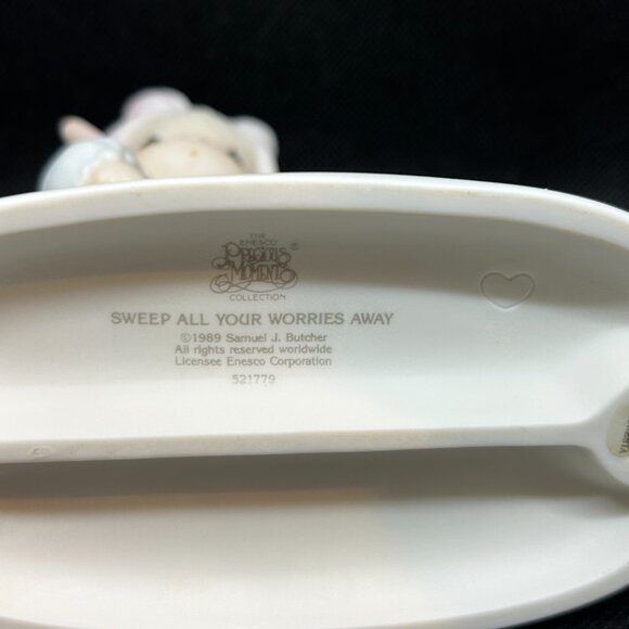 PRECIOUS Moments “Sweep all your worries away" figurine - Picture 5 of 5